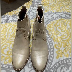 Elegant Cream Ankle Boots with Stud Accents